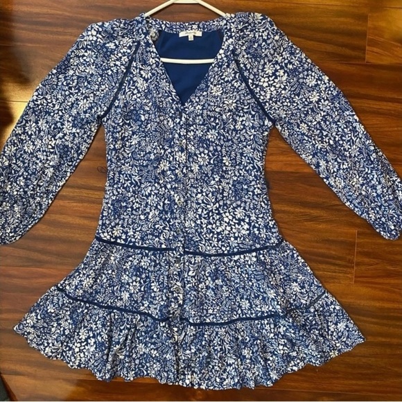 Madewell Dresses & Skirts - Madewell Blue White Ditsy Floral Flowy mini dress V-neck long sleeve oversized